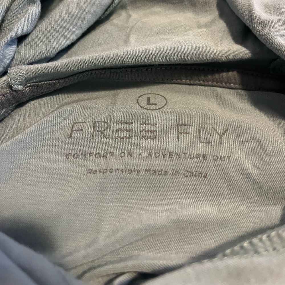 FreeFly Sunhoodie, Large, message with any questions